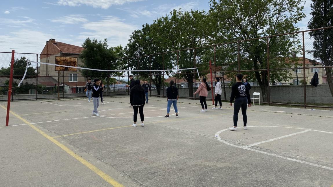 19 Mayıs Atatürk’ü Anma, Gençlik ve Spor Bayramı kapsamında sınıflar arası voleybol turnuvası etkinliği yapılmıştır.